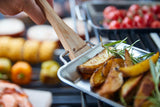 BBQ setti grillipannuilla